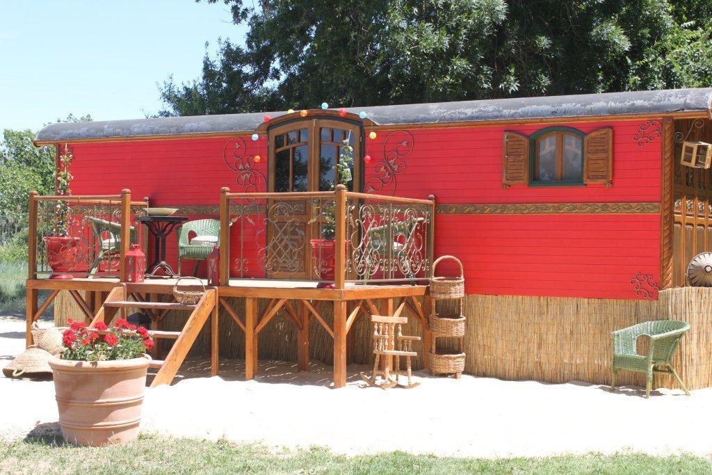 La Roulotte "Les Saintes" Bed and Breakfast Εξωτερικό φωτογραφία